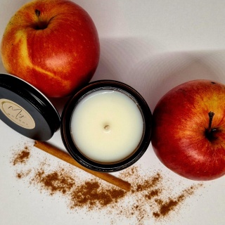 Świeca sojowa z jabłkiem i cynamonem 120 ml